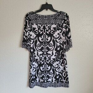 Candie's Female Black and White Tunic